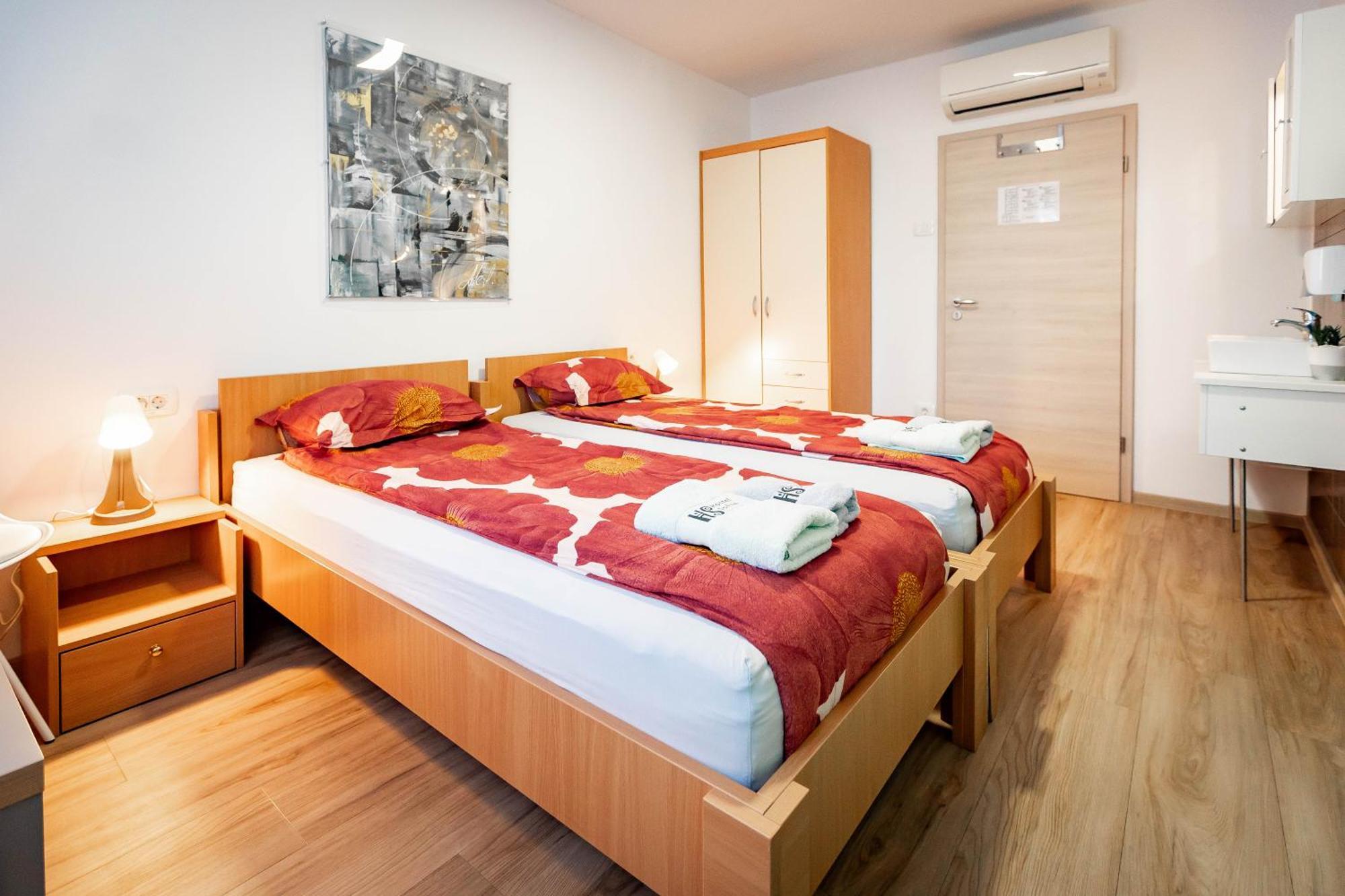 Hostel Soline 波尔托罗 外观 照片